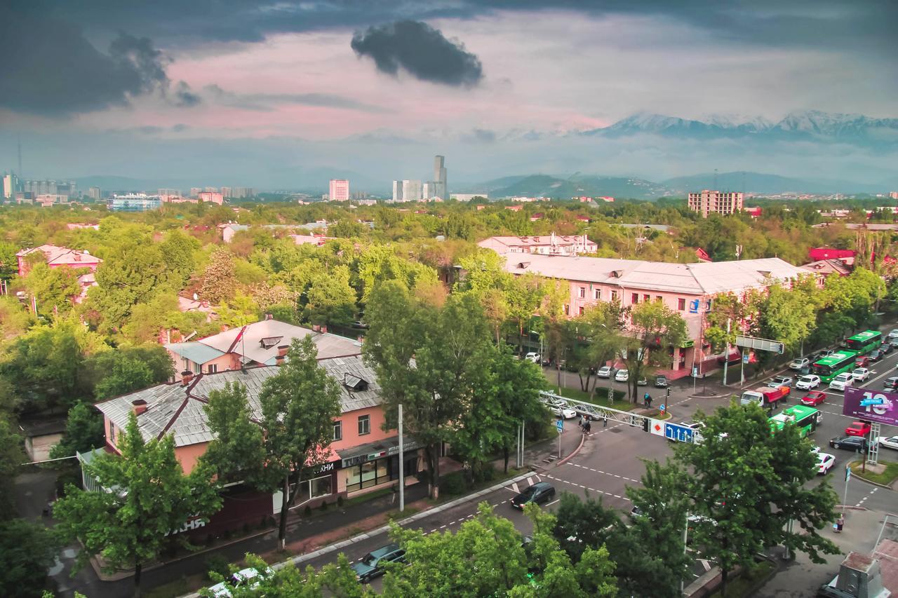 " Atakent " Panoramny Vid Quartira Apartman Almati Kültér fotó